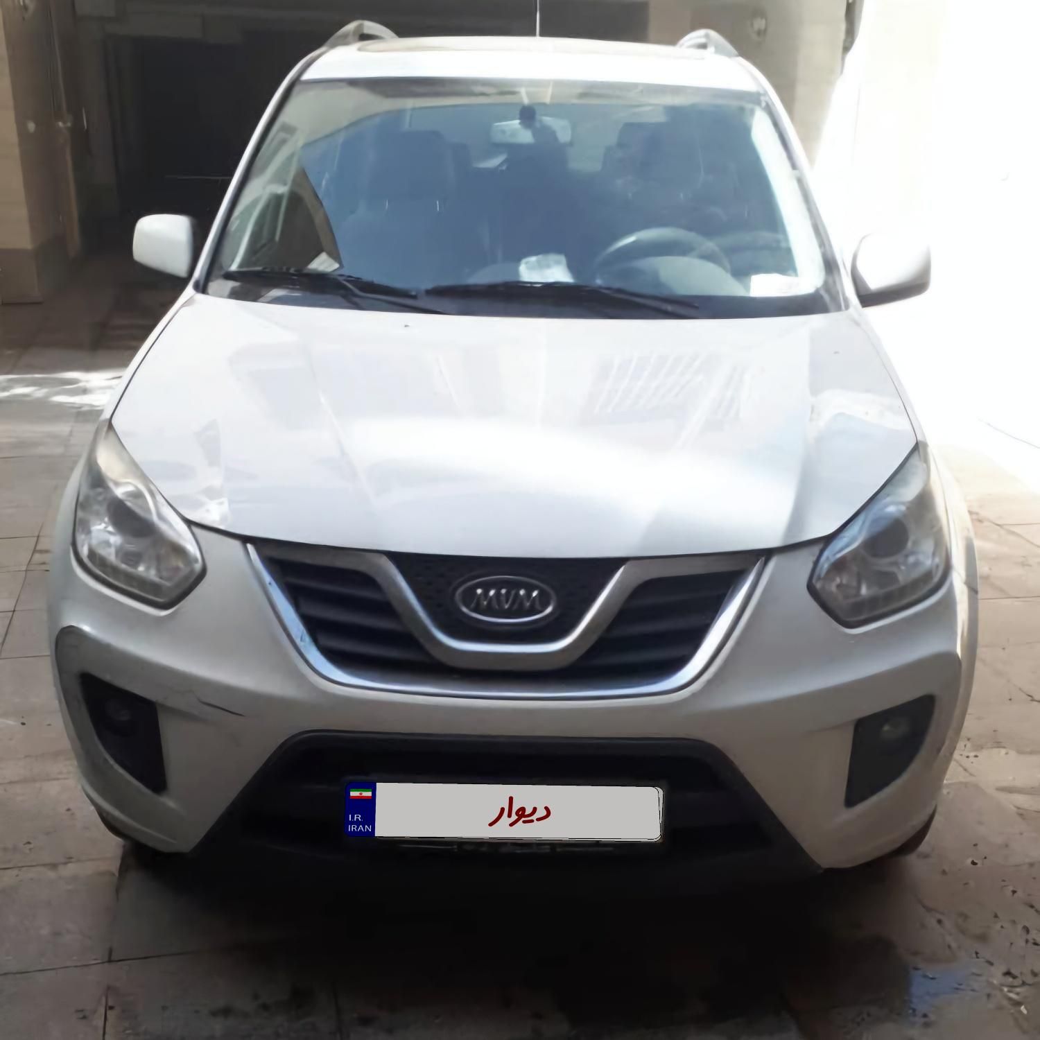 خودرو ام وی ام، X33 آگهی ann_17841874