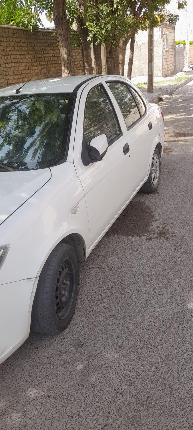 ساینا S دنده ای بنزینی - 1400