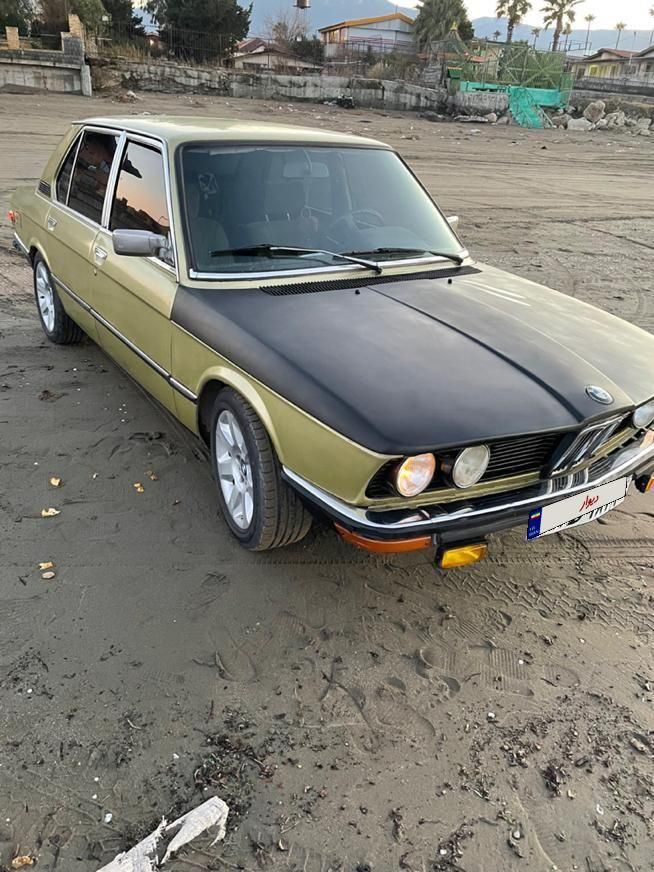 ب ام و سری 5 518i - 1402