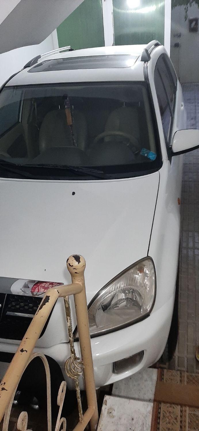 ام وی ام X33 دنده‌ای ساده - 2012