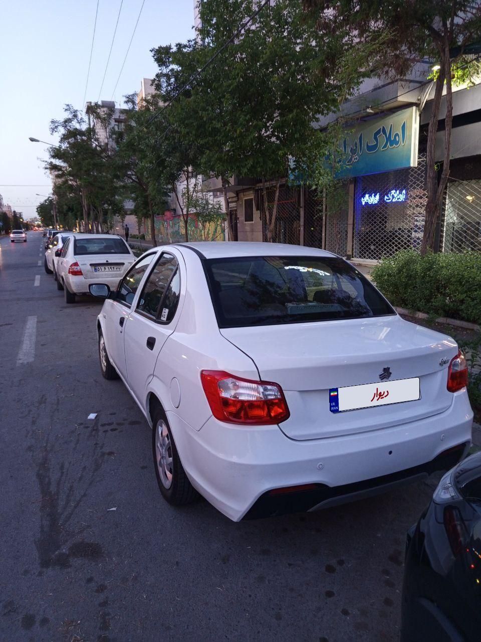 ساینا S دنده ای بنزینی - 1401