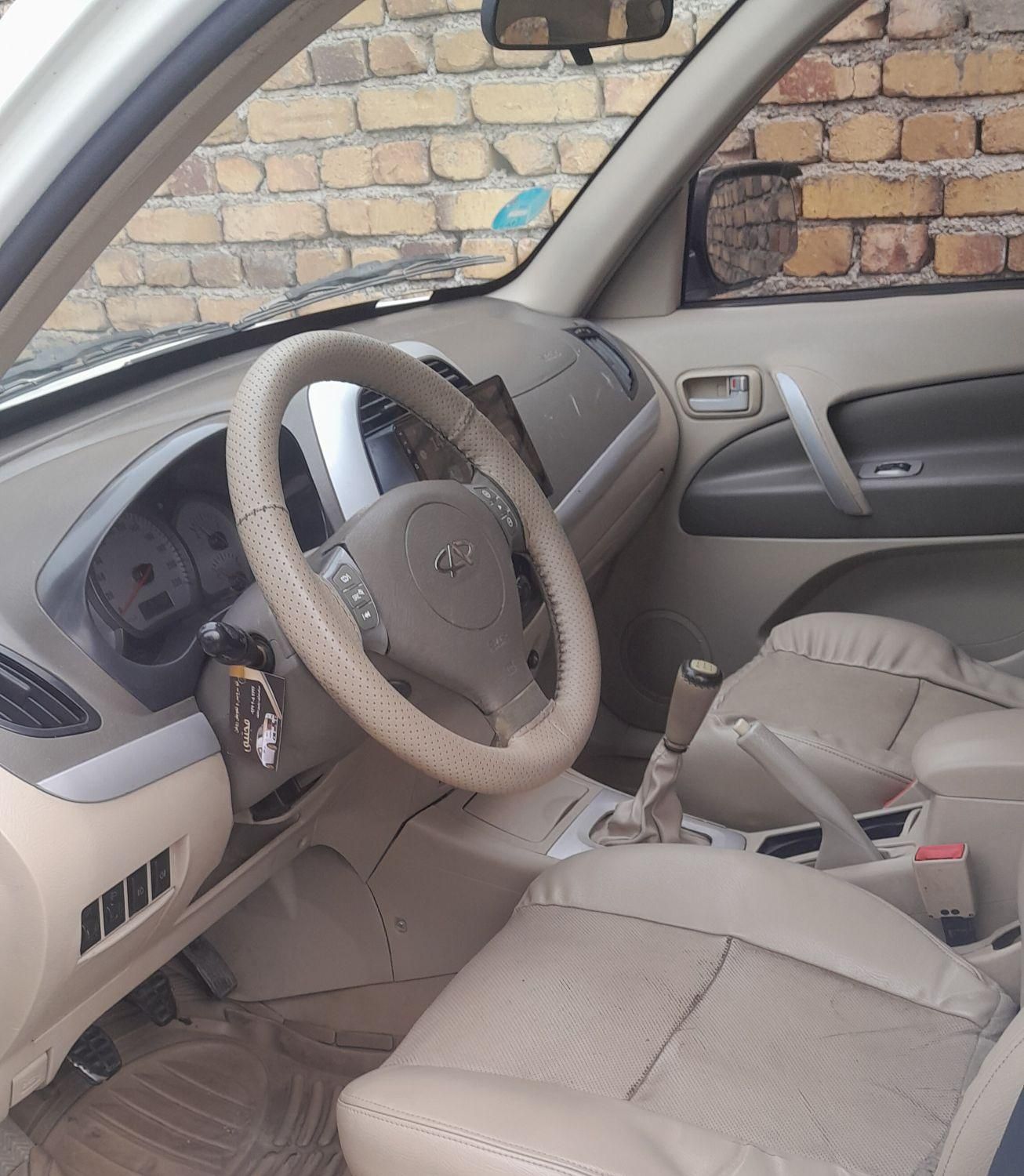 ام وی ام X33 دنده‌ای ساده - 2012