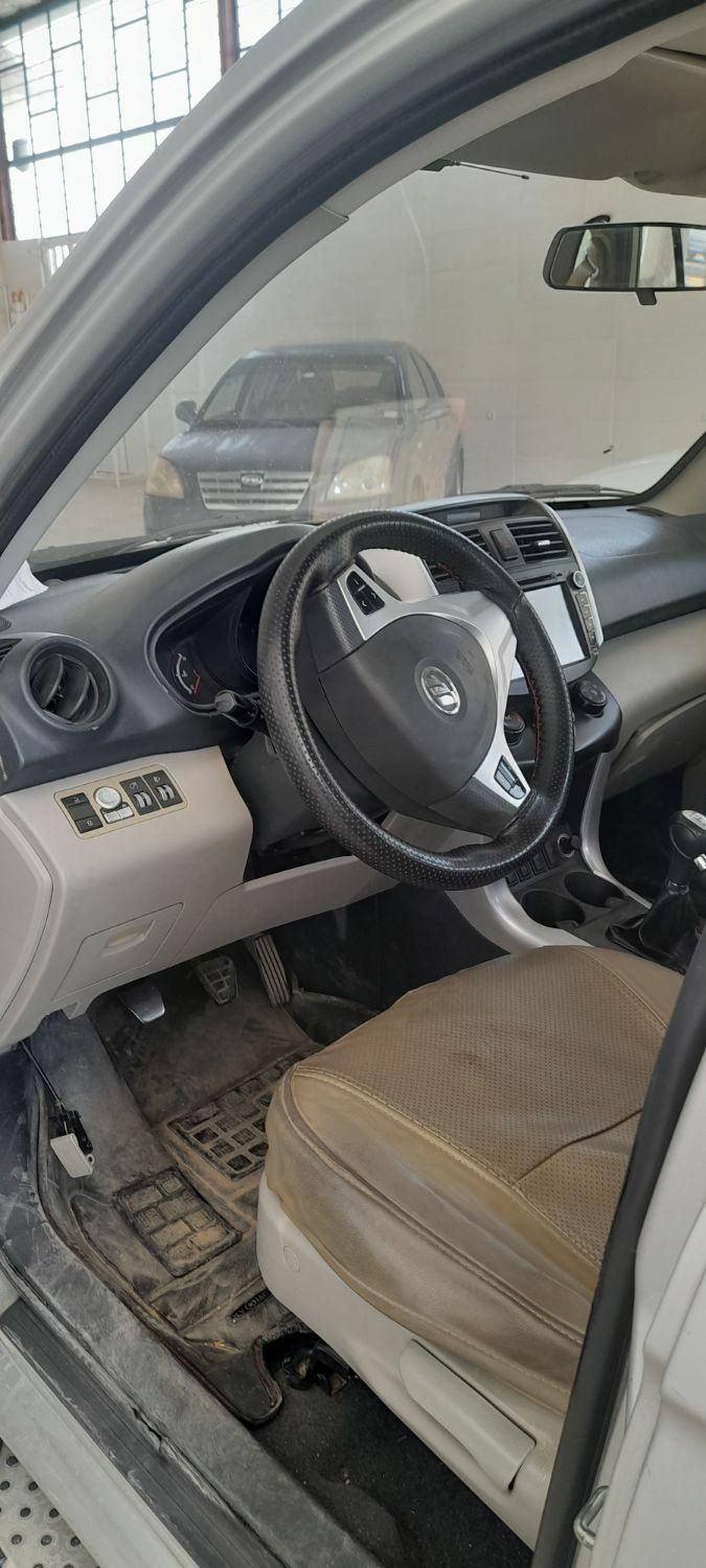 لیفان X60 دنده‌ای - 2013