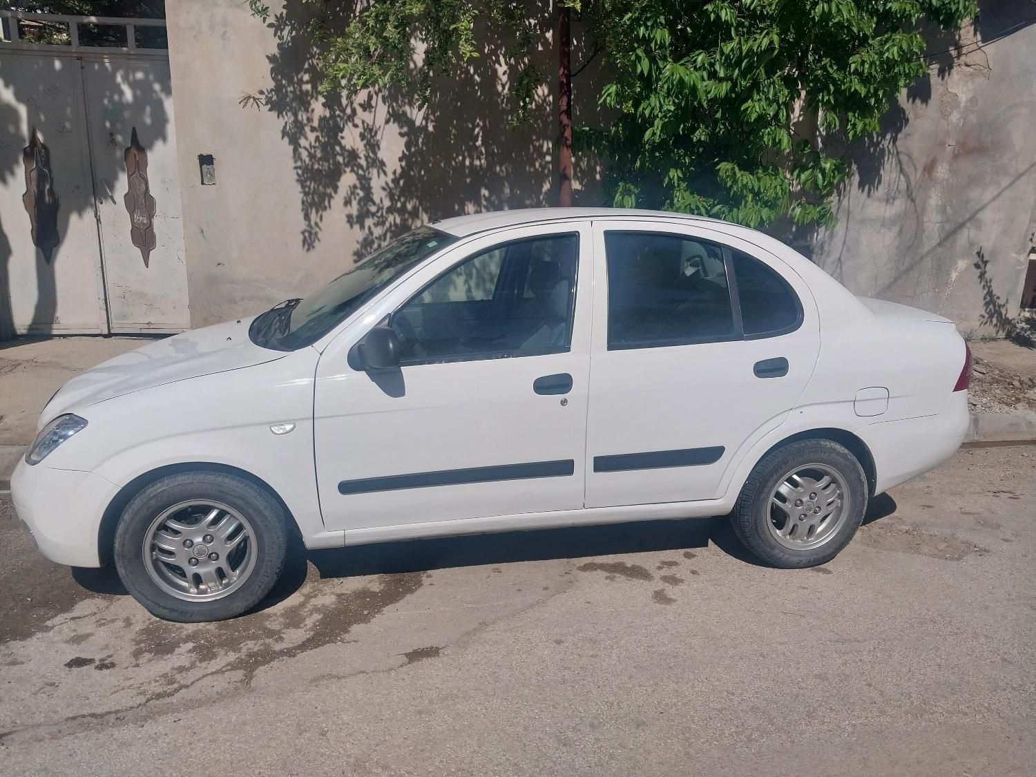 تیبا صندوق دار SX - 1394