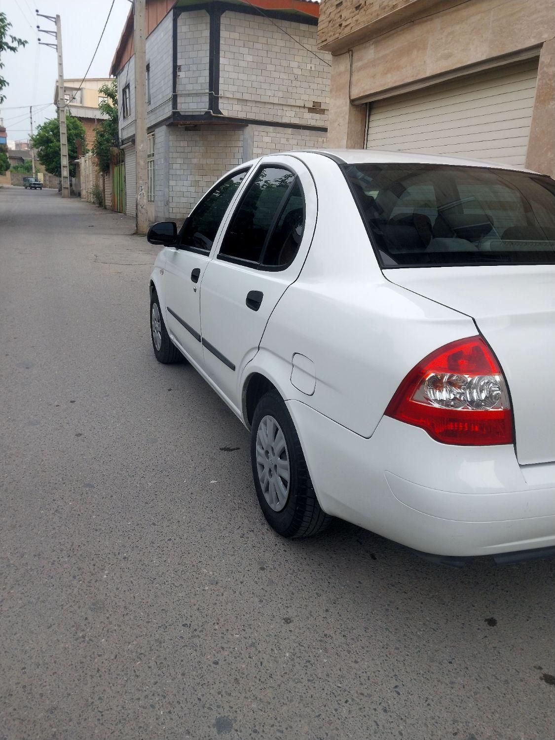 تیبا صندوق دار SX - 1400