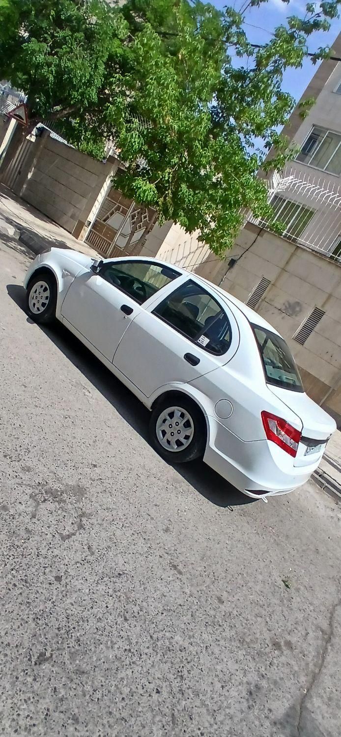 ساینا S دنده ای بنزینی - 1400