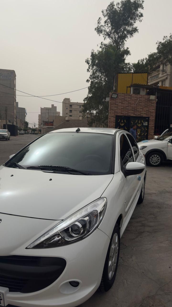 پژو 207 دنده‌ای - 1401