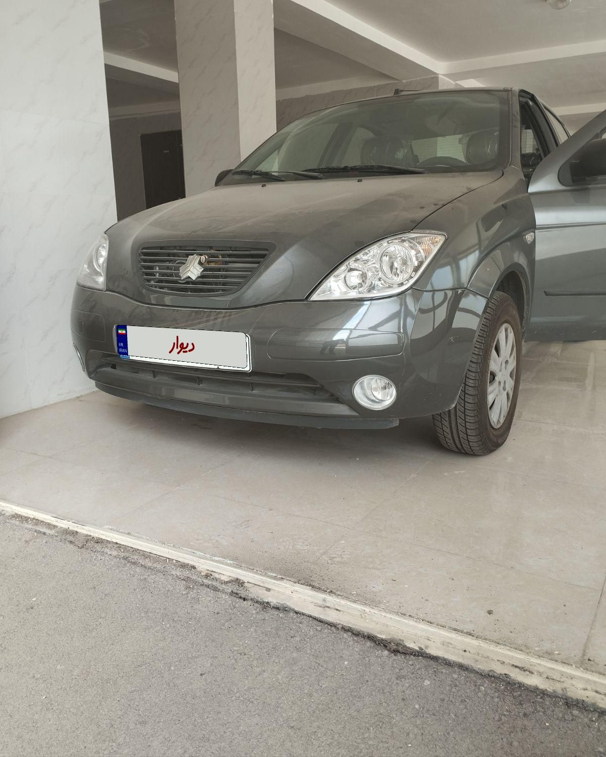 تیبا صندوق دار SX - 1400