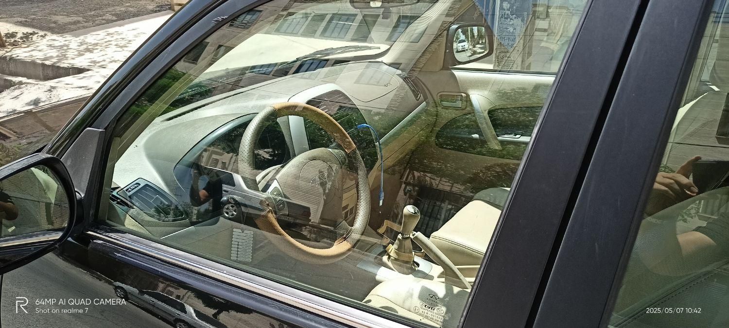 ام وی ام X33 دنده‌ای ساده - 2012