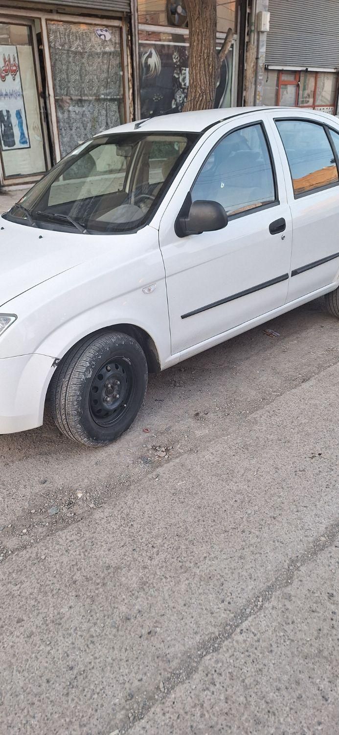 تیبا صندوق دار SX - 1400