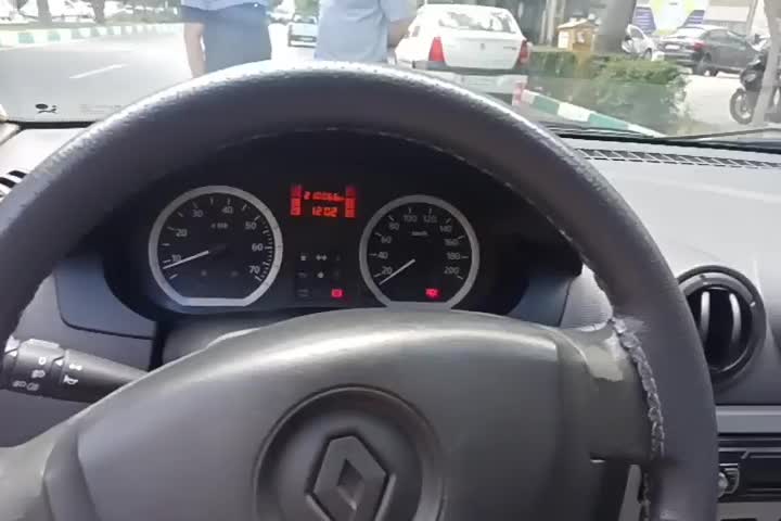 رنو تندر 90 E2 - 1395