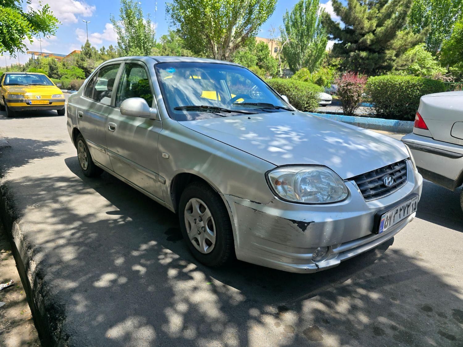 هیوندای ورنا دنده‌ ای - 2005