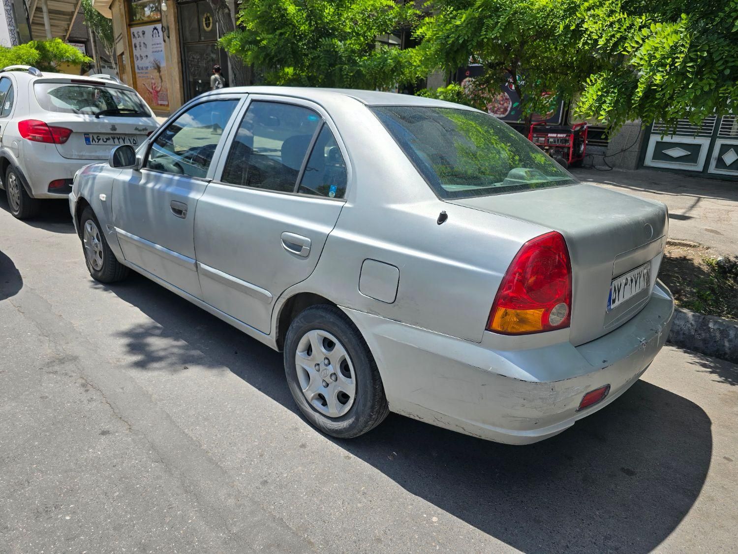 هیوندای ورنا دنده‌ ای - 2005