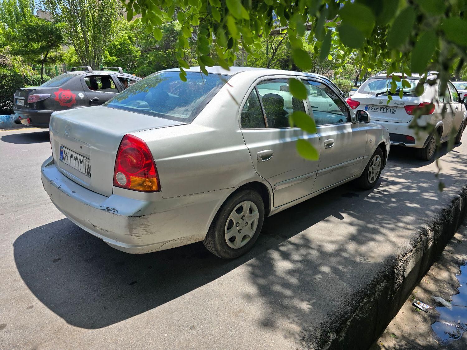 هیوندای ورنا دنده‌ ای - 2005