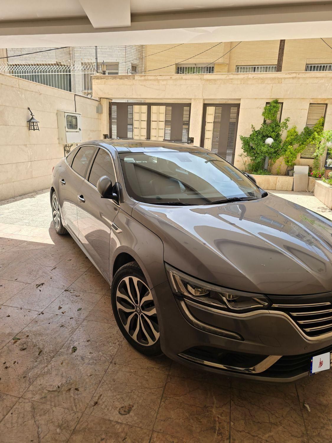 خودرو رنو، تالیسمان آگهی ann_17856528
