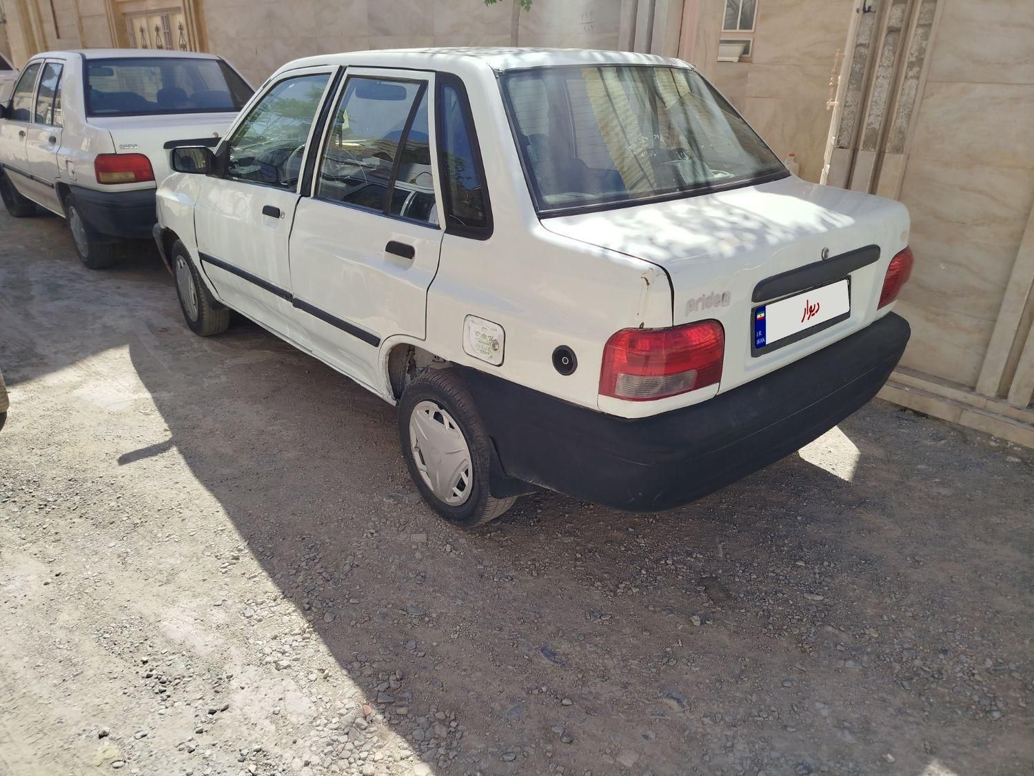 خودرو پراید، 131 آگهی ann_17856904