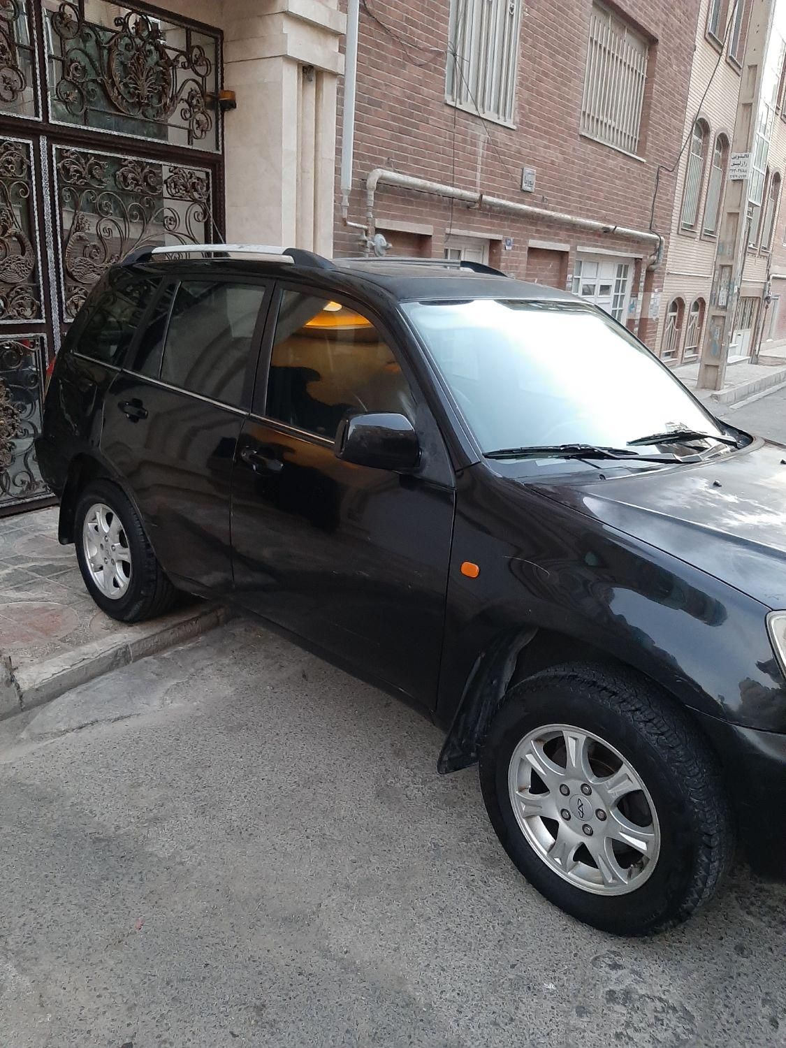 ام وی ام X33 دنده‌ای ساده - 2011