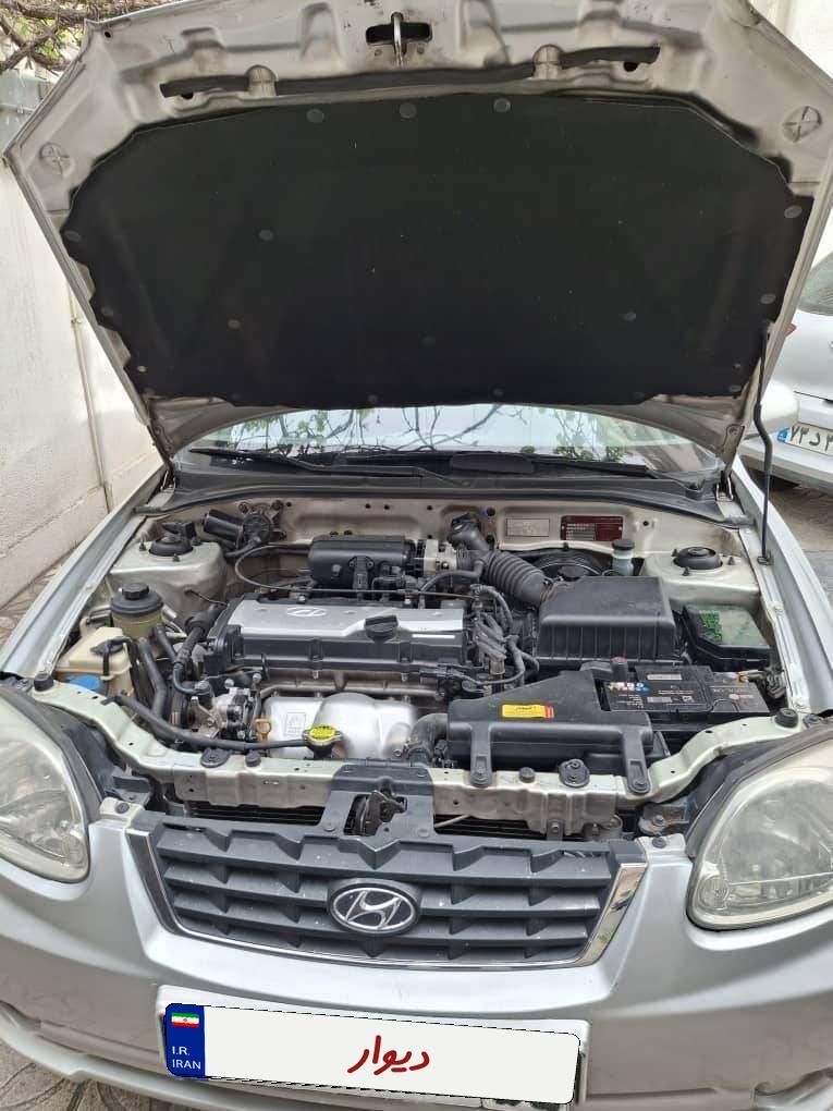 هیوندای ورنا دنده‌ ای - 2009