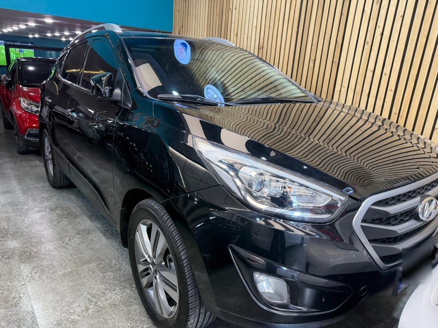 هیوندای توسان 2.4 لیتر - 2015