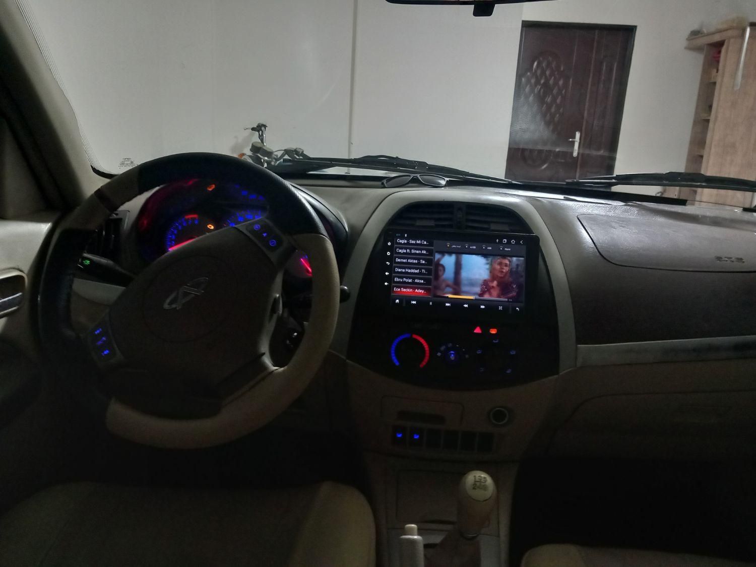 ام وی ام X33 دنده‌ای ساده - 2014