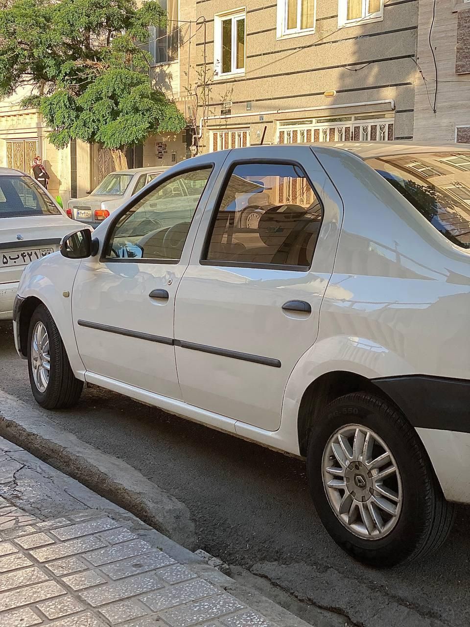 خودرو رنو، تندر 90 آگهی ann_17862881