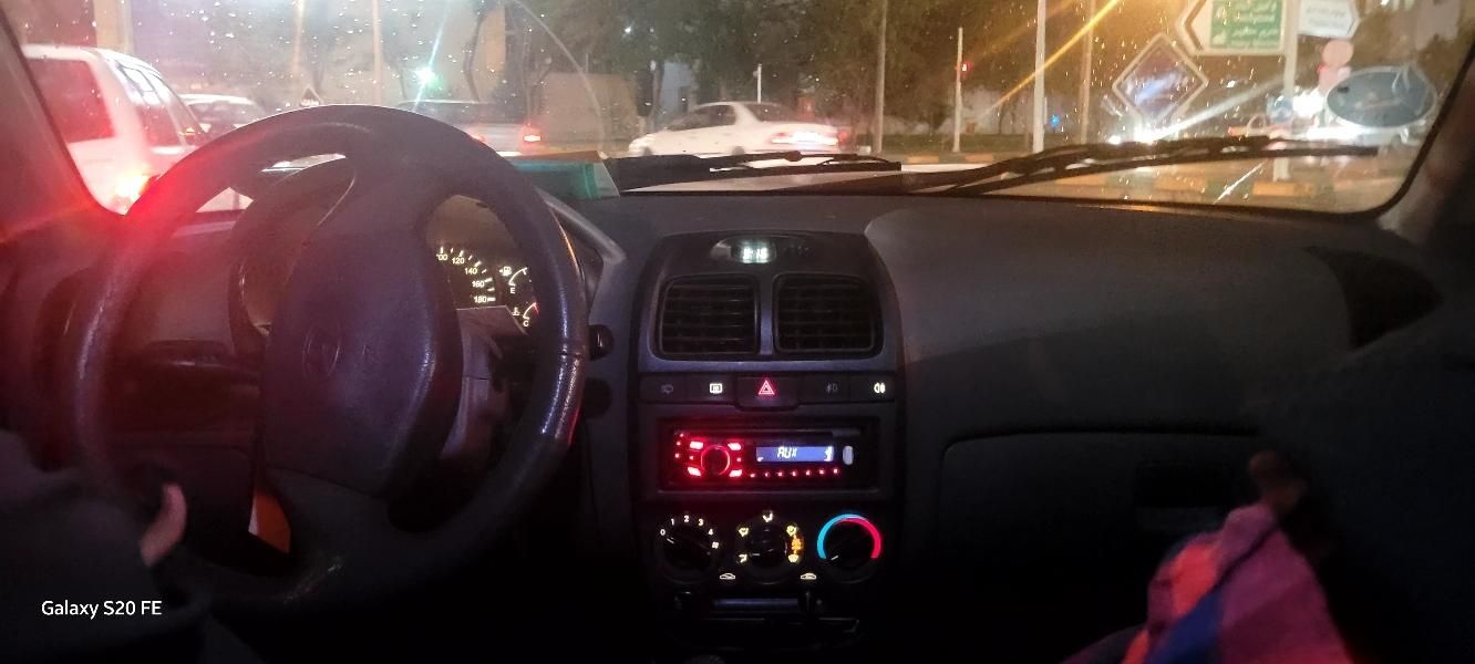 هیوندای ورنا دنده‌ ای - 2008
