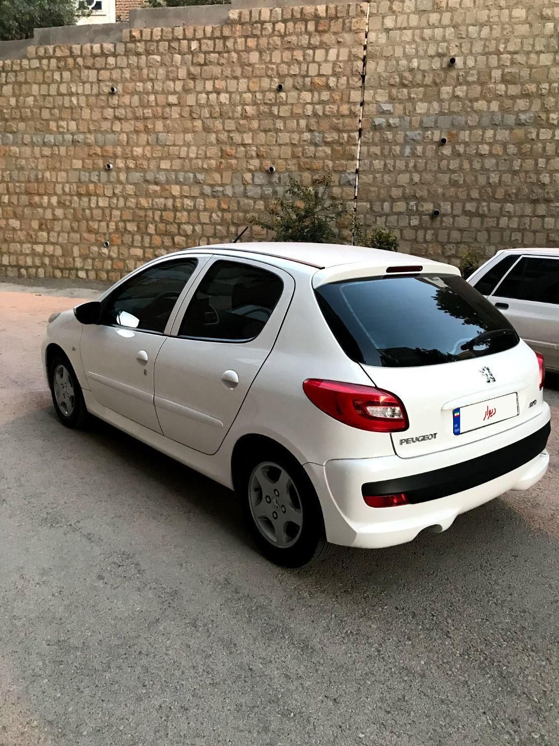 پژو 207 دنده‌ای با موتور TU3 - 1402