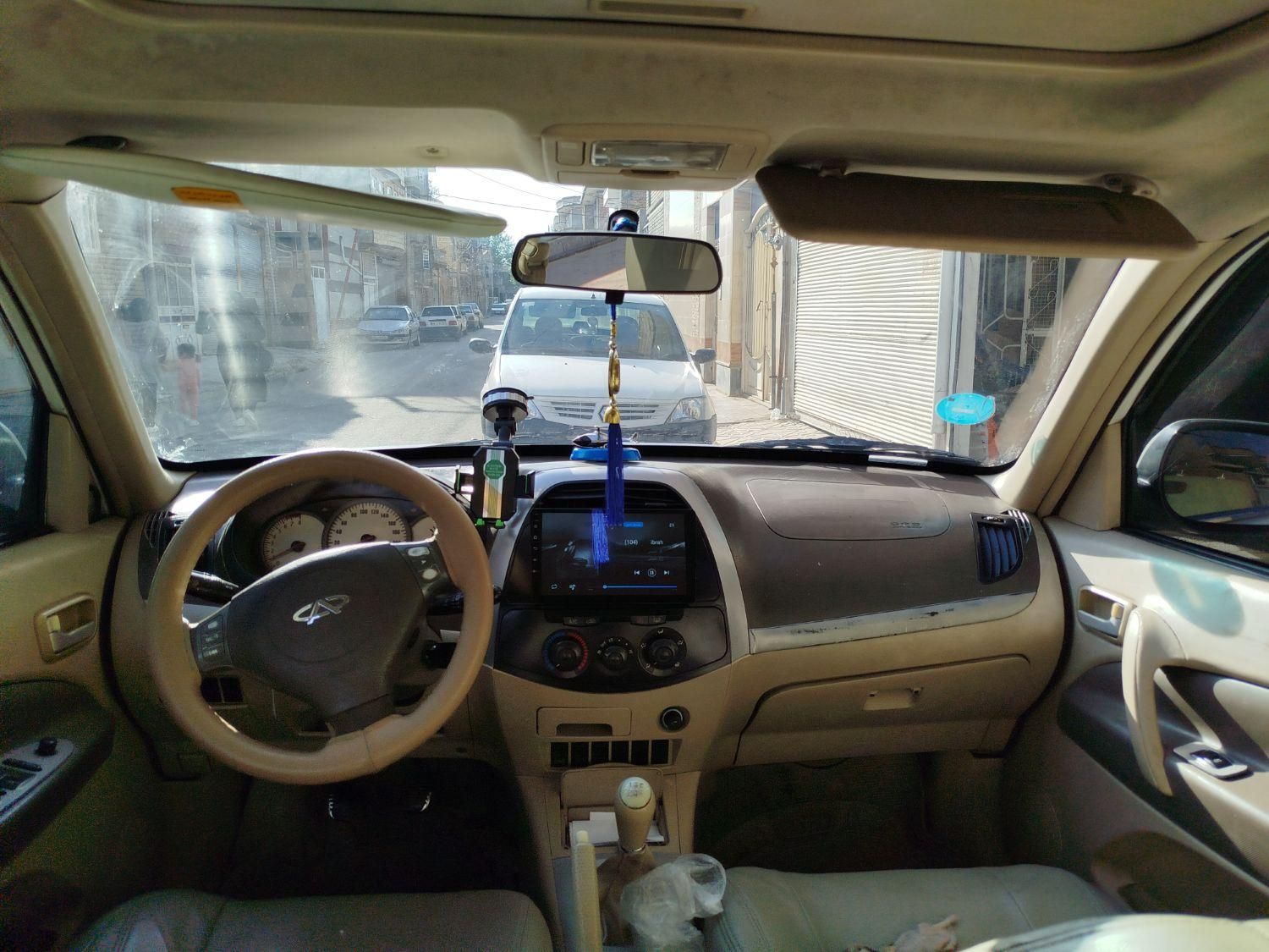 ام وی ام X33 دنده‌ای ساده - 2011