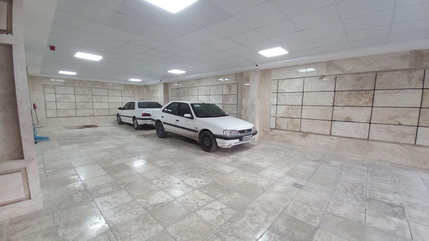 پژو 405 SLX بنزینی TU5 - 1391