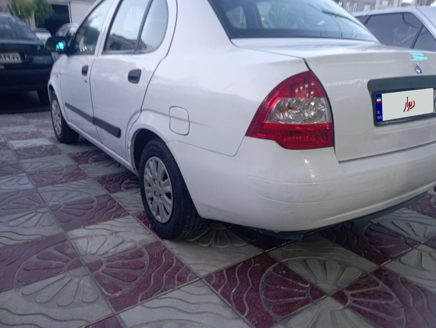 تیبا صندوق دار EX - 1394