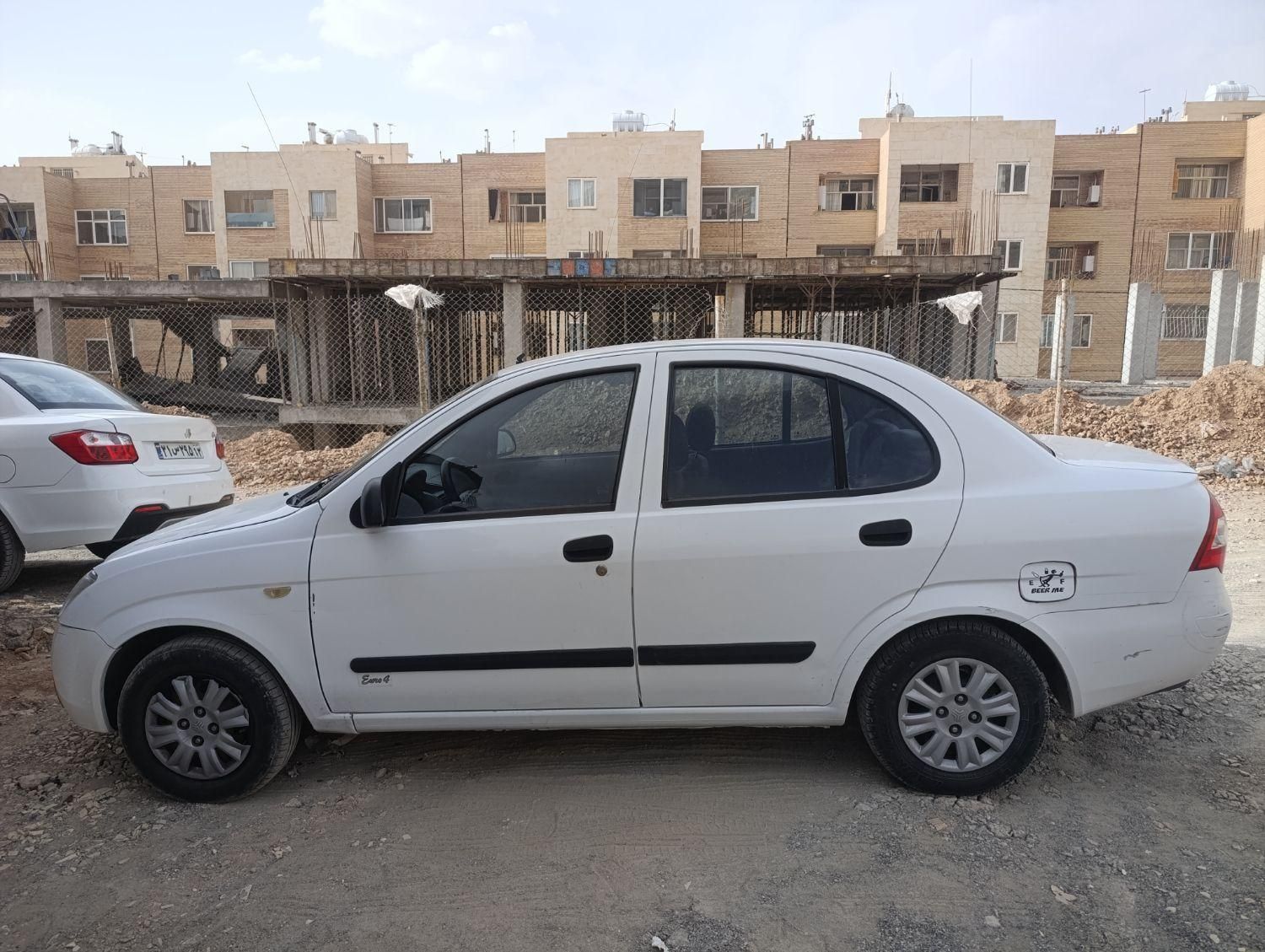 تیبا صندوق دار SX - 1393