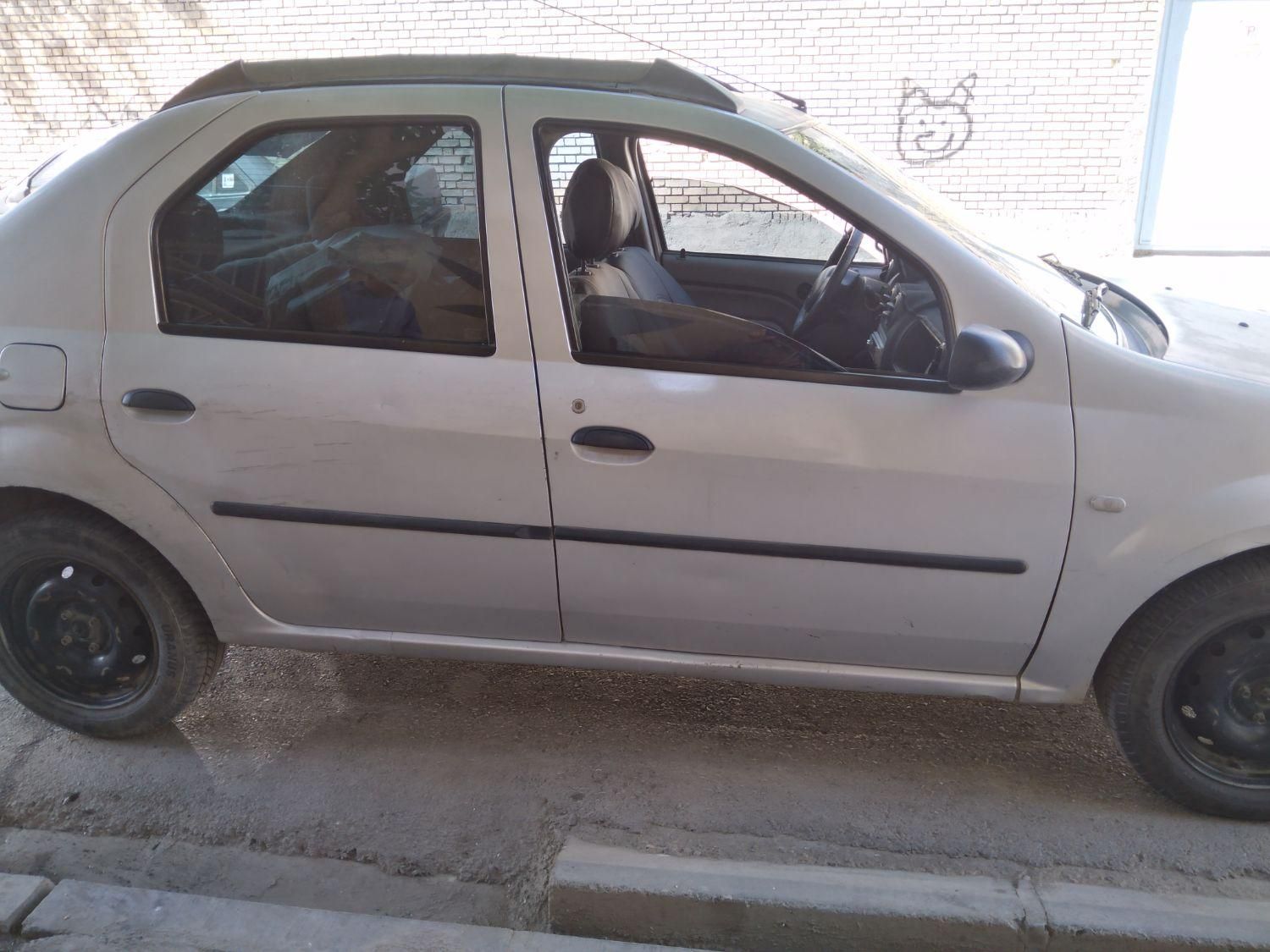 خودرو رنو، تندر 90 آگهی ann_17870002