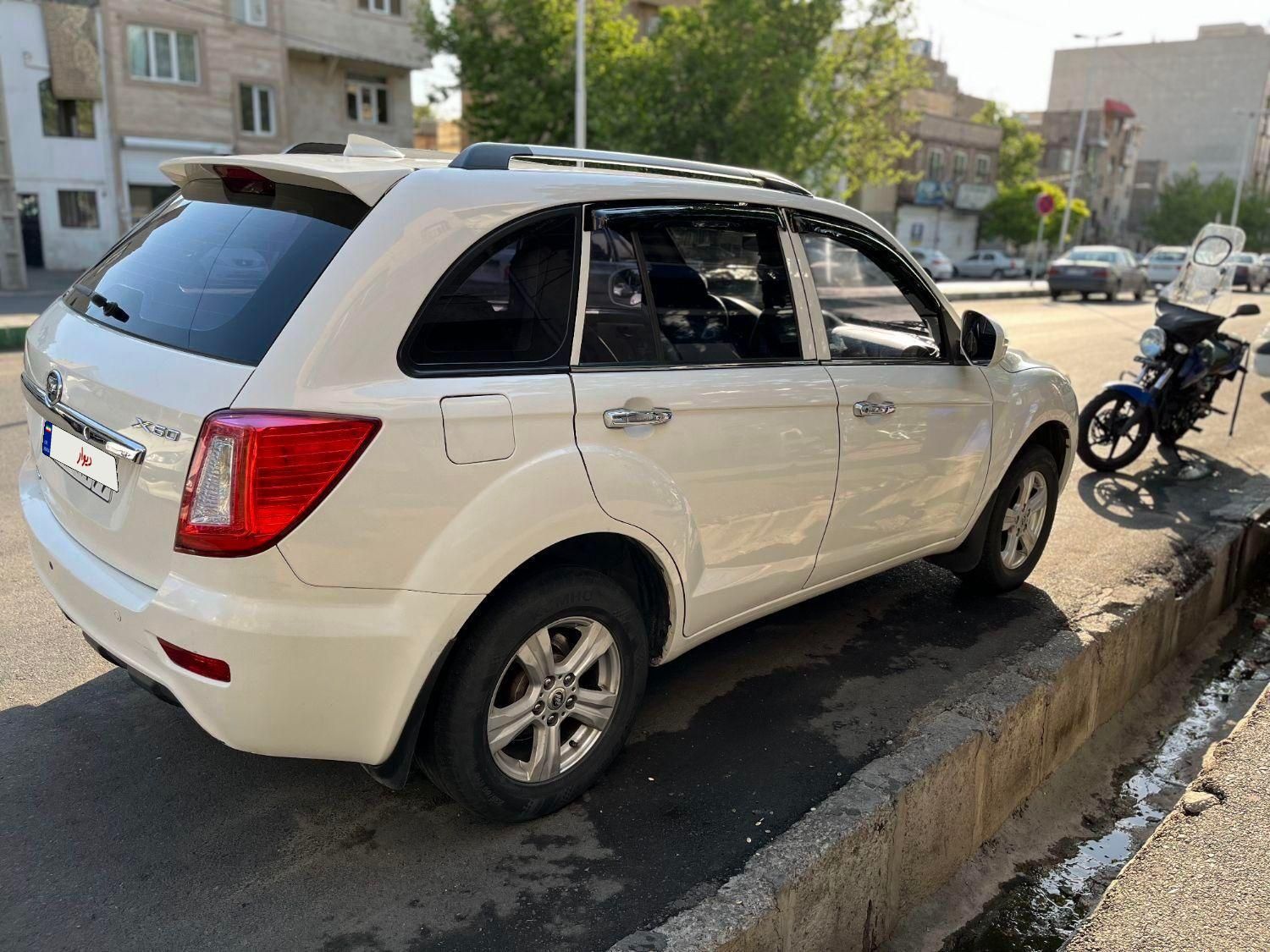 لیفان X60 دنده‌ای - 2014