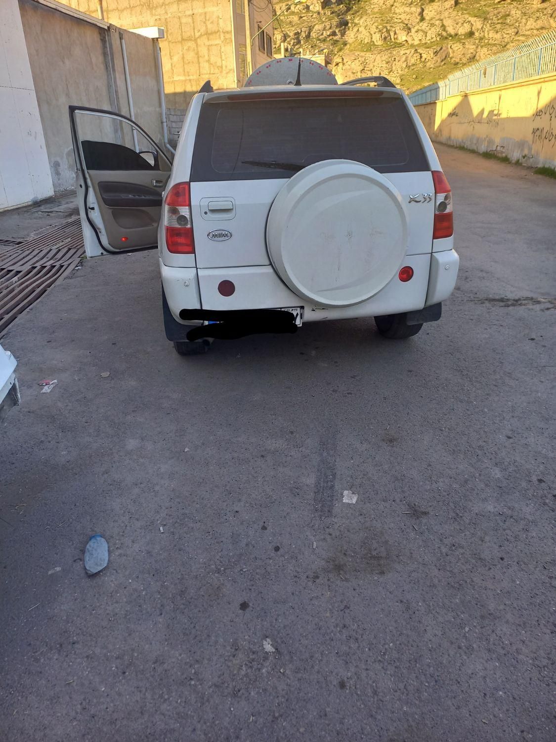 خودرو ام وی ام، X33 آگهی ann_17871089