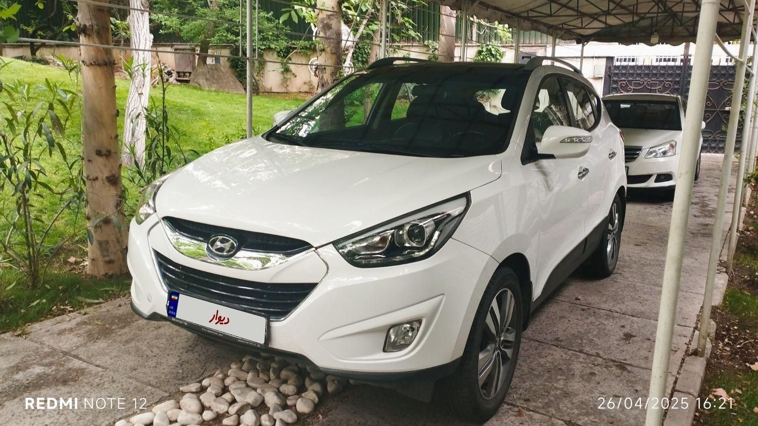 هیوندای توسان 2.4 لیتر - 2015
