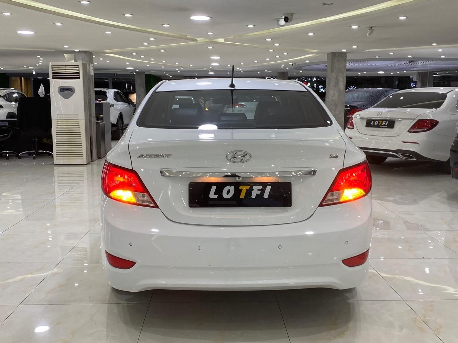 هیوندای اکسنت 1.6 لیتر ساده - 2015