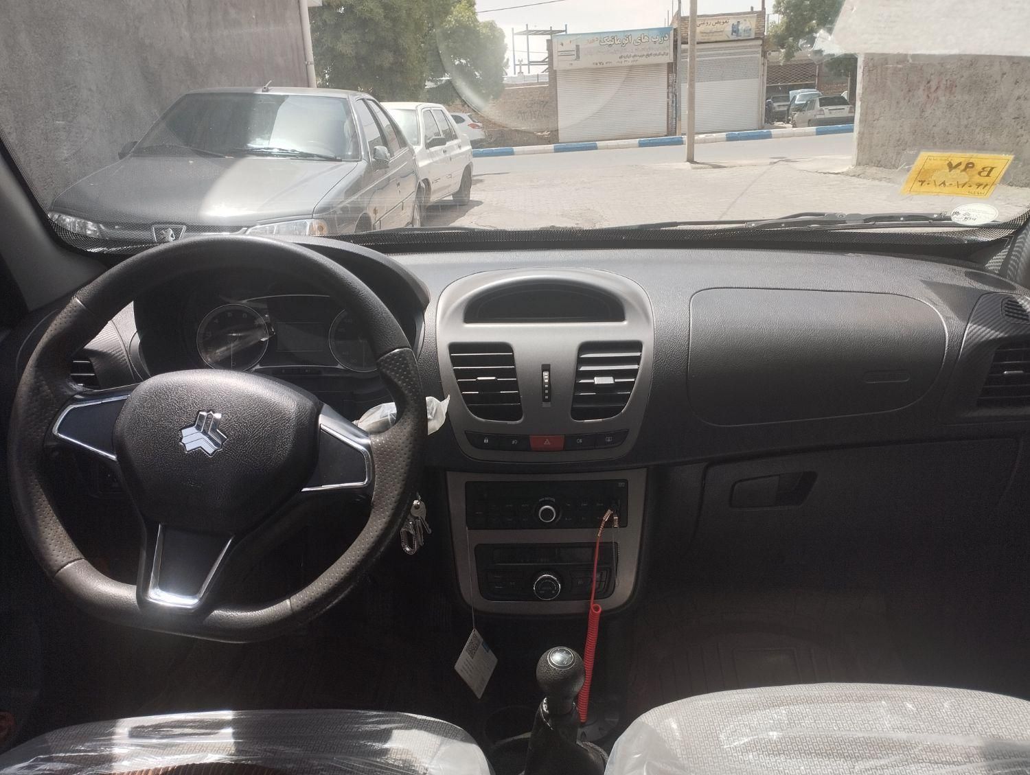 ساینا S دنده ای بنزینی - 1401