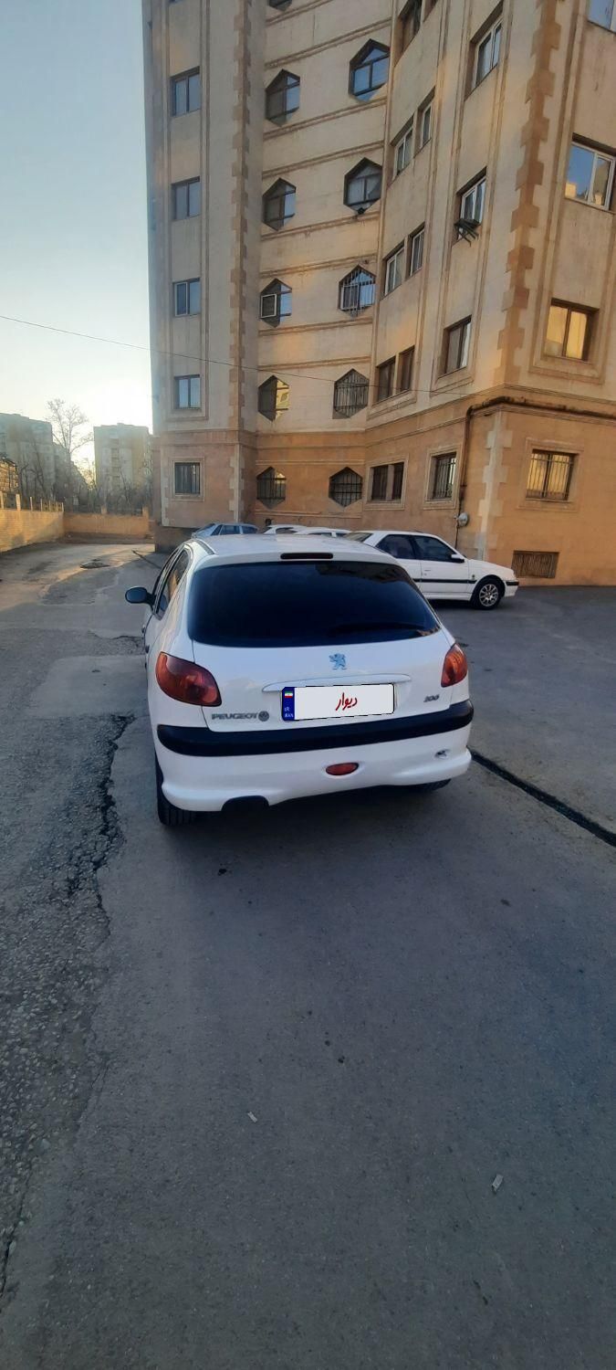 پژو 206 تیپ 5 - 1396