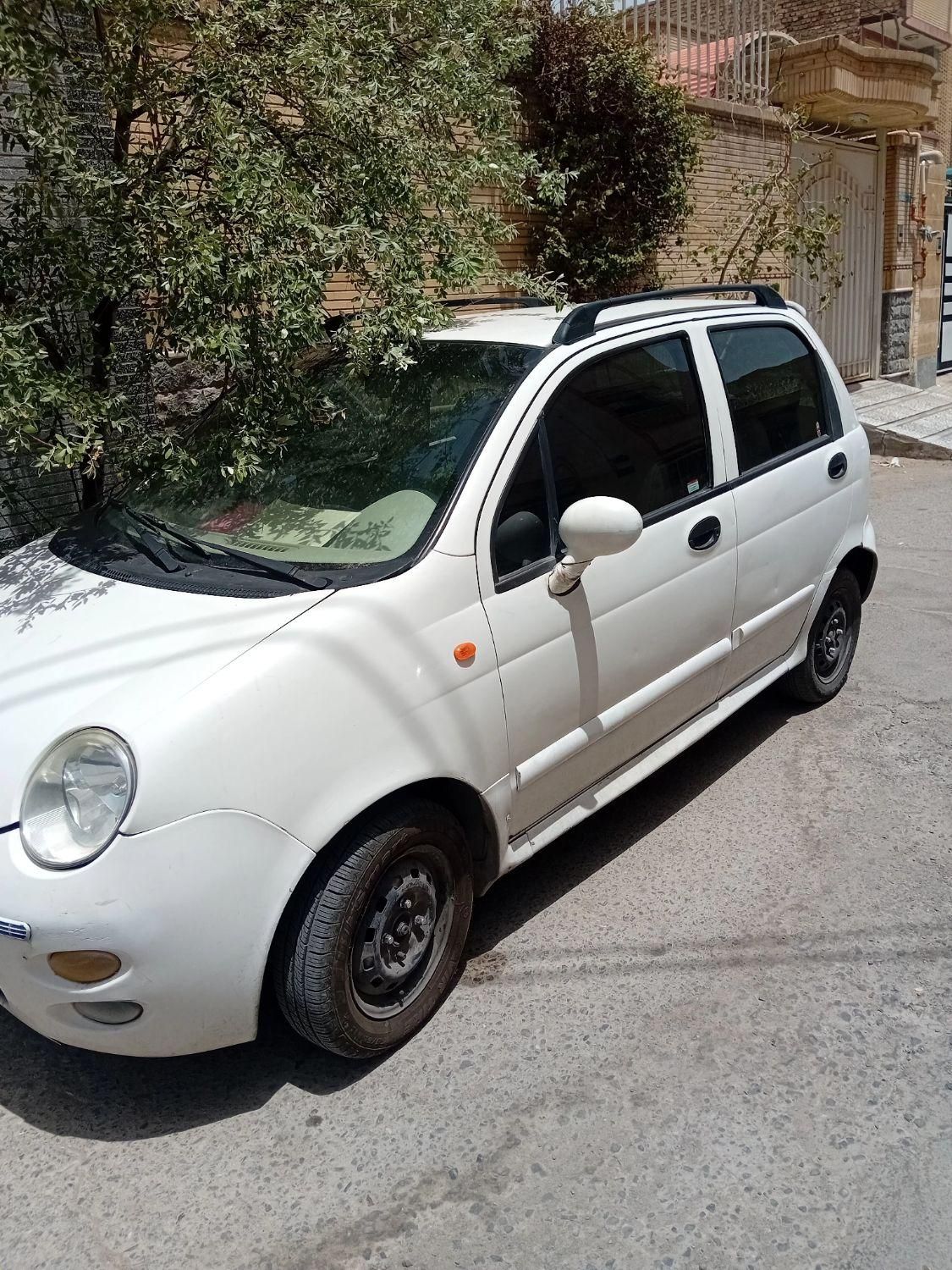 ام وی ام 110 چهار سیلندر دنده ای - 2012