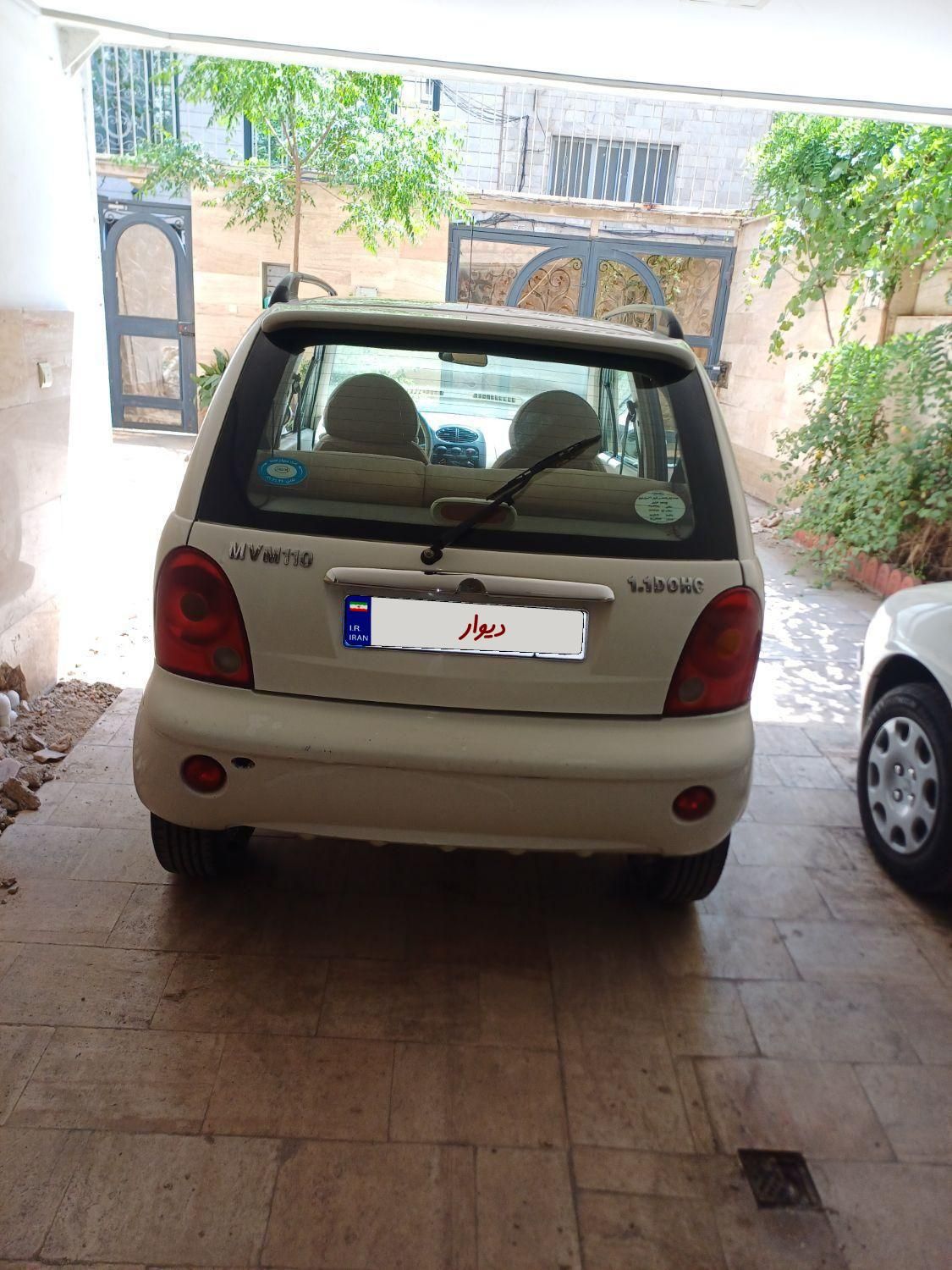 ام وی ام 110 چهار سیلندر دنده ای - 2012