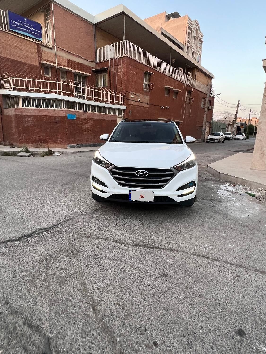 هیوندای توسان 2.0 لیتر دو دیفرانسیل - 2018