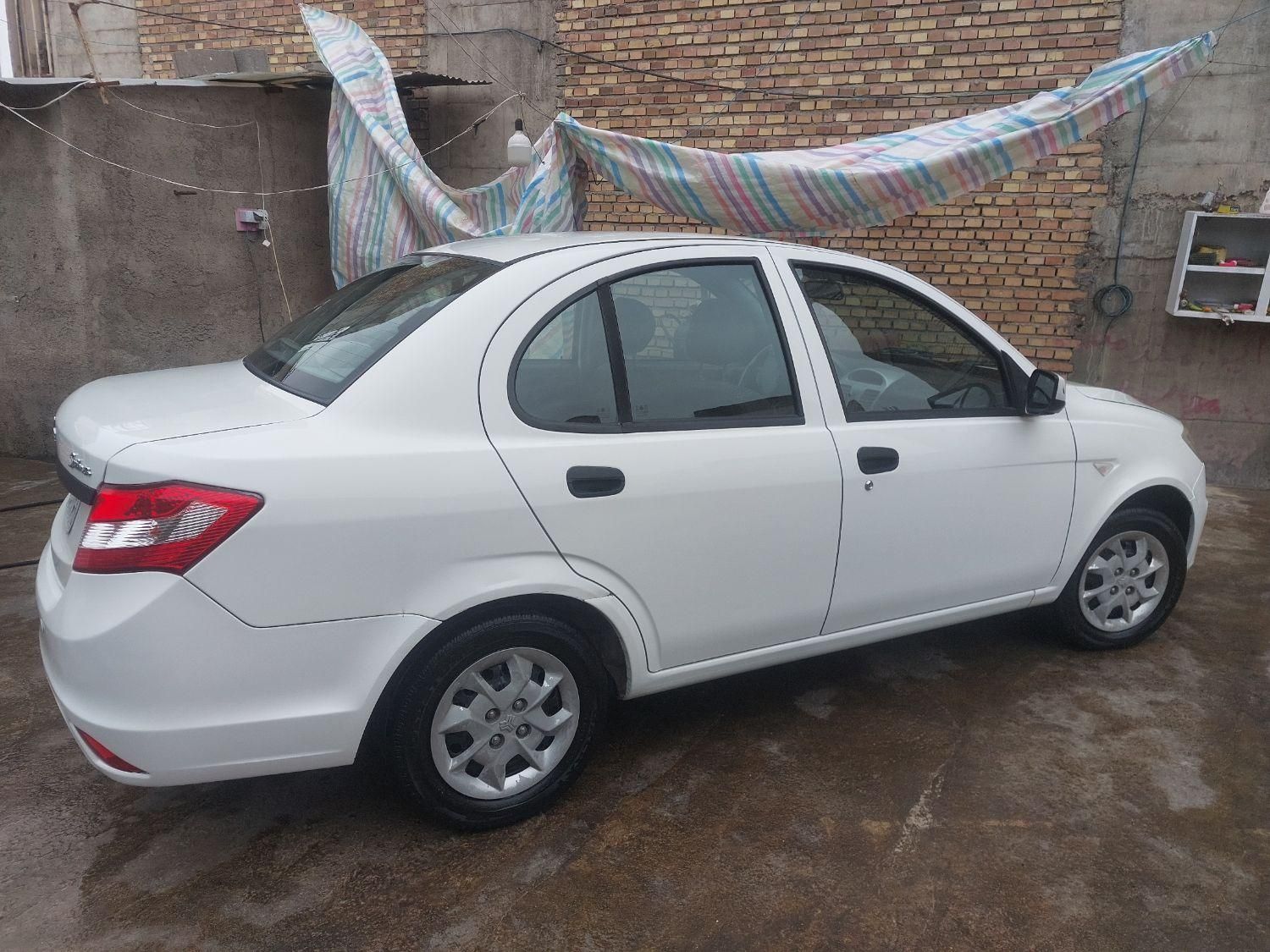 ساینا S دنده ای بنزینی - 1400