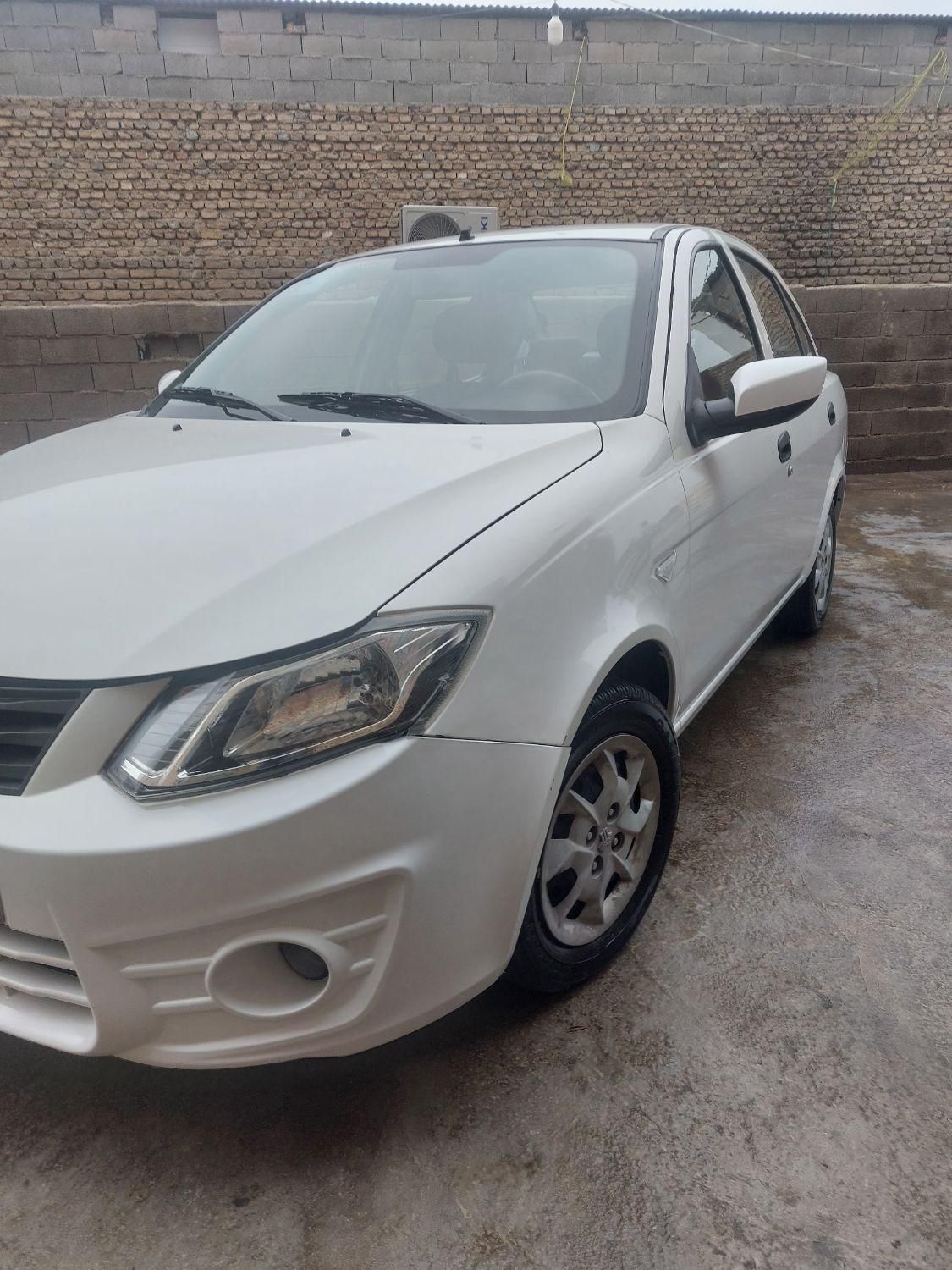 ساینا S دنده ای بنزینی - 1400