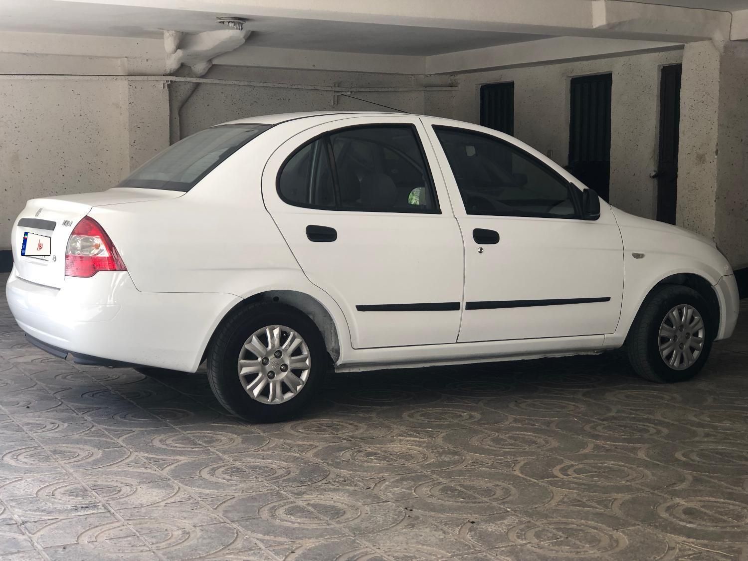 تیبا صندوق دار SX - 1397