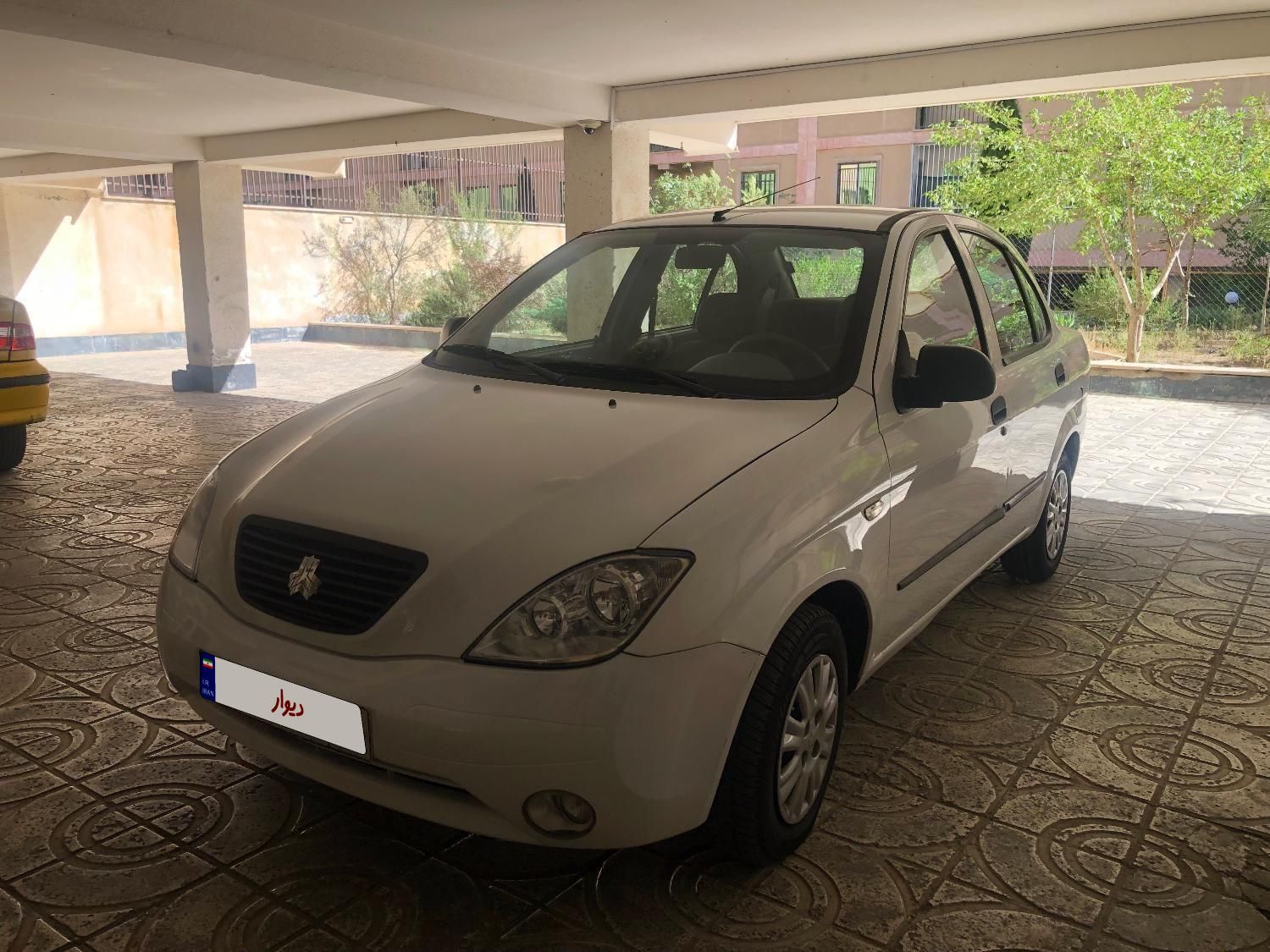 تیبا صندوق دار SX - 1397