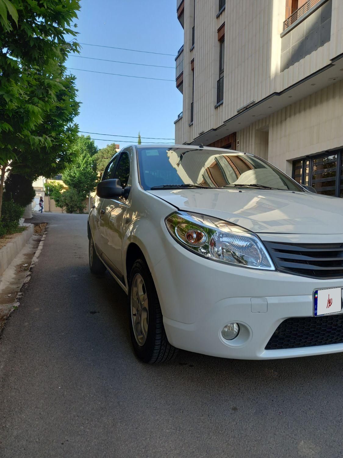 رنو ساندرو دنده ای - 1395