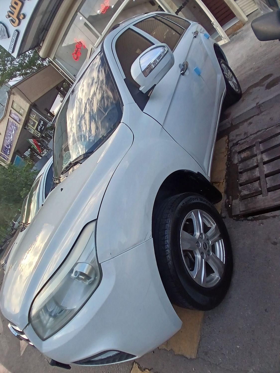لیفان X60 دنده‌ای - 2014