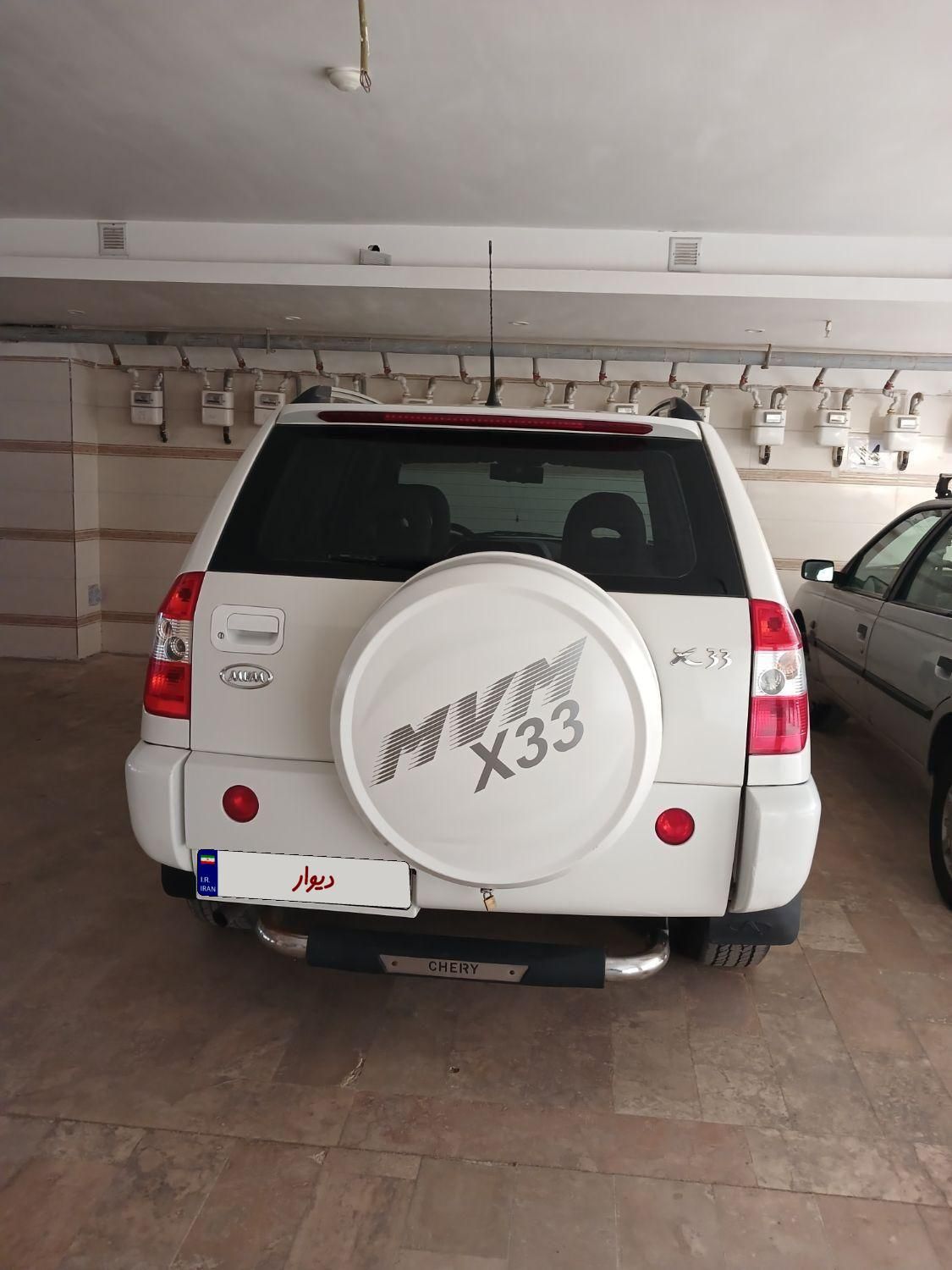 ام وی ام X33 دنده‌ای ساده - 2013