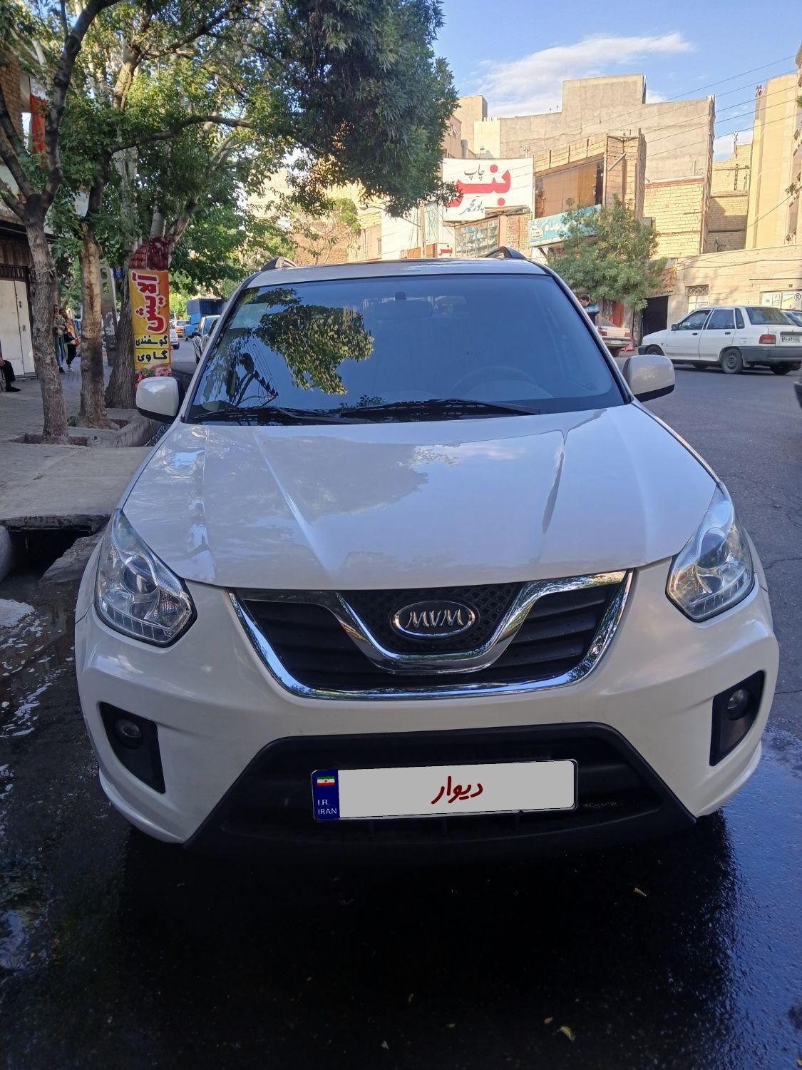 خودرو ام وی ام، X33 آگهی ann_17887278