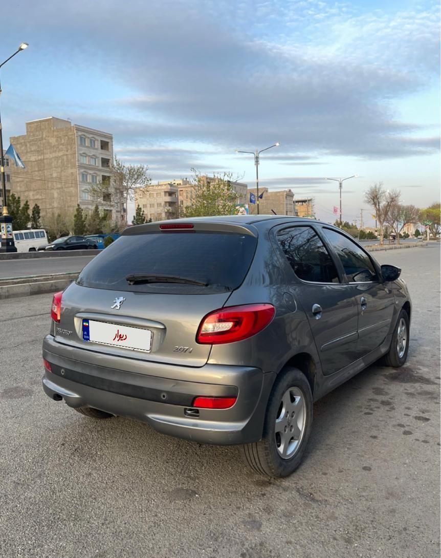 پژو 207 دنده‌ای - 1396